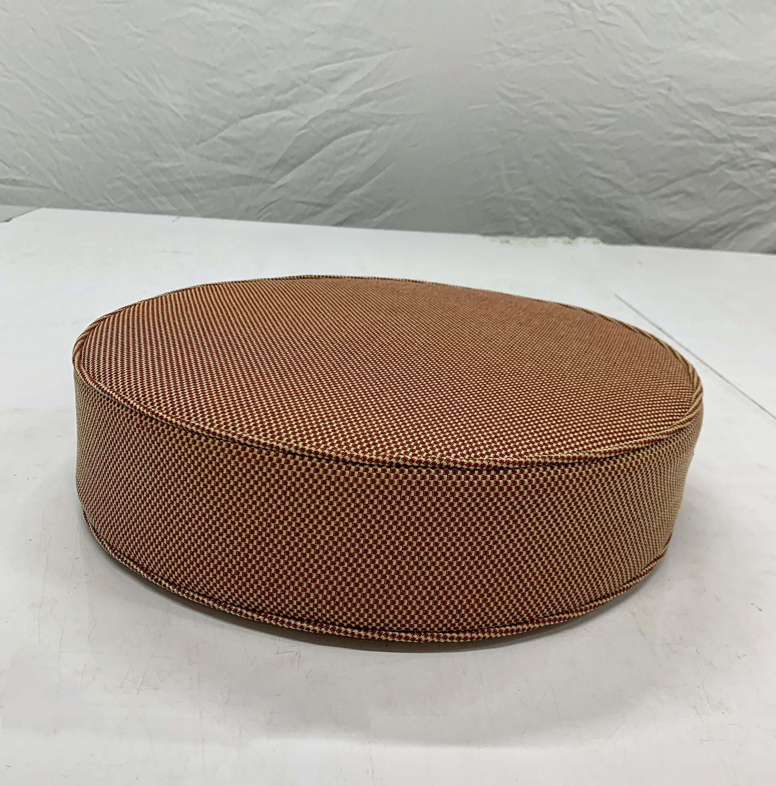 Round Chair Cushion - Image 10