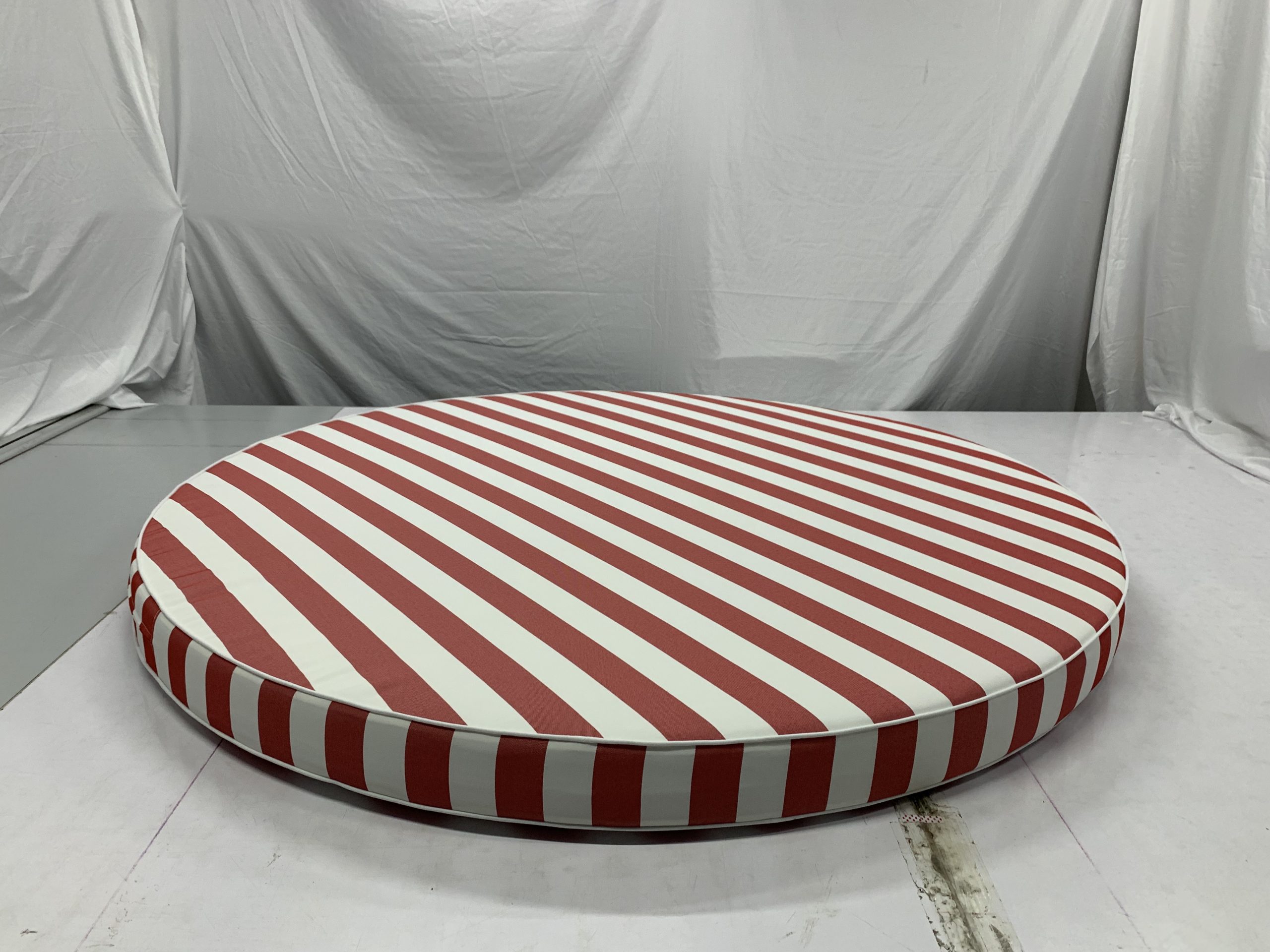 Round Daybed Cushion - Image 3